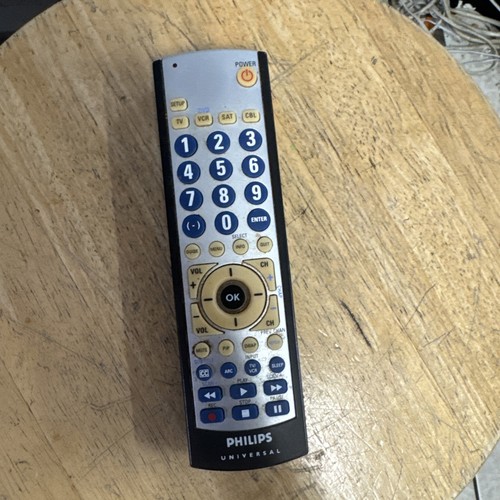 Philips universal remote - universal,